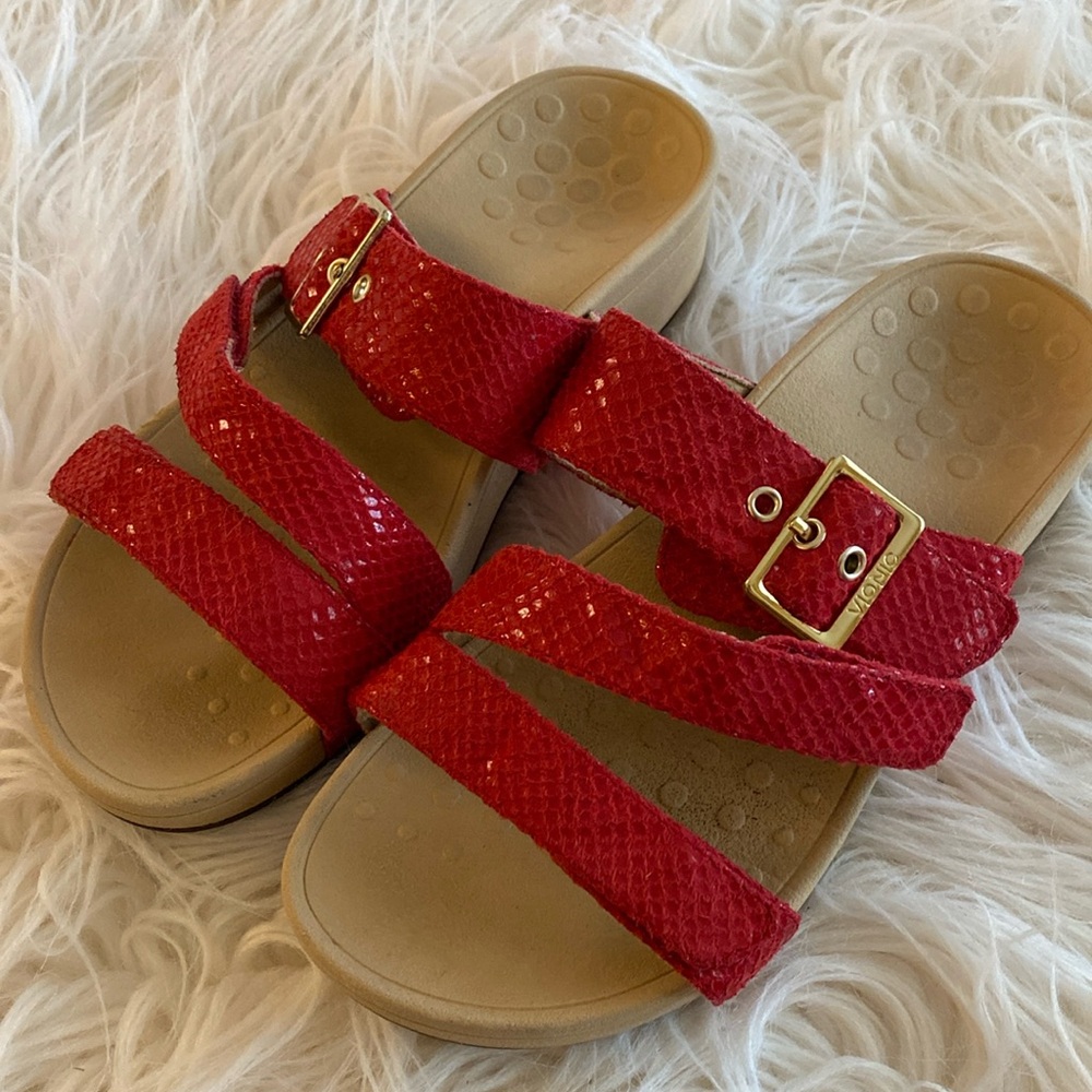 VIONIC slip on sandals